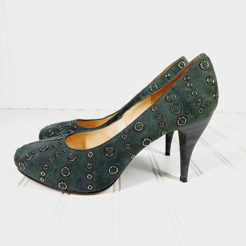Rebeca Sanver Green Suede Metal Aplication Pumps H785